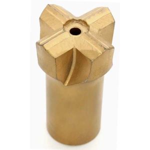 R38 srieginis kryžmas